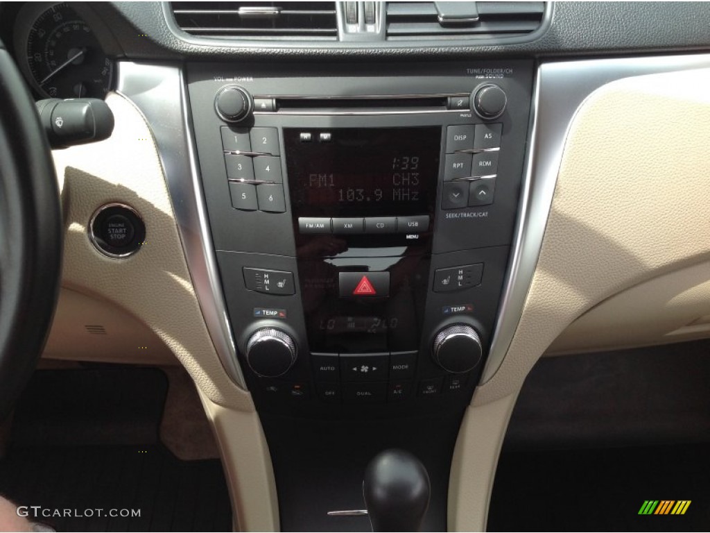 2012 Kizashi S - Deep Sea Blue Metallic / Beige photo #7