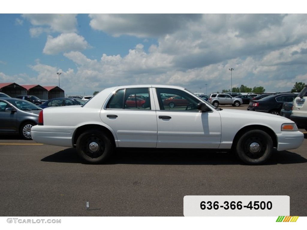 2006 Crown Victoria Police Interceptor - Vibrant White / Light Camel photo #18