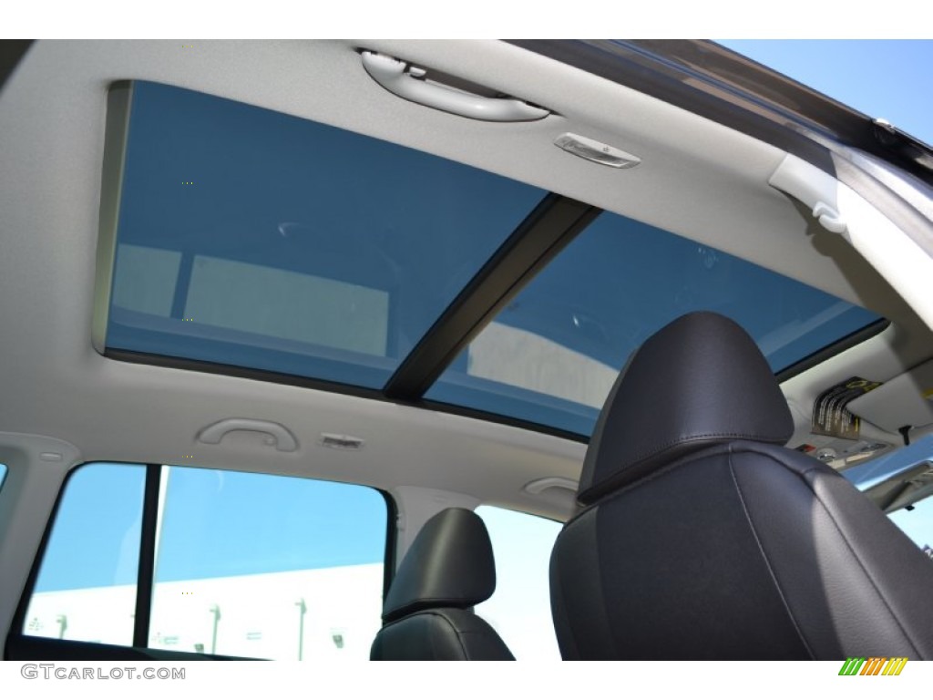 2014 Volkswagen Tiguan SEL 4Motion Sunroof Photos