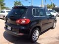 Deep Black Metallic - Tiguan SE Photo No. 5