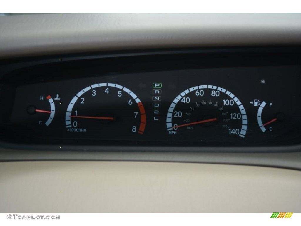 2002 Toyota Avalon XL Gauges Photos