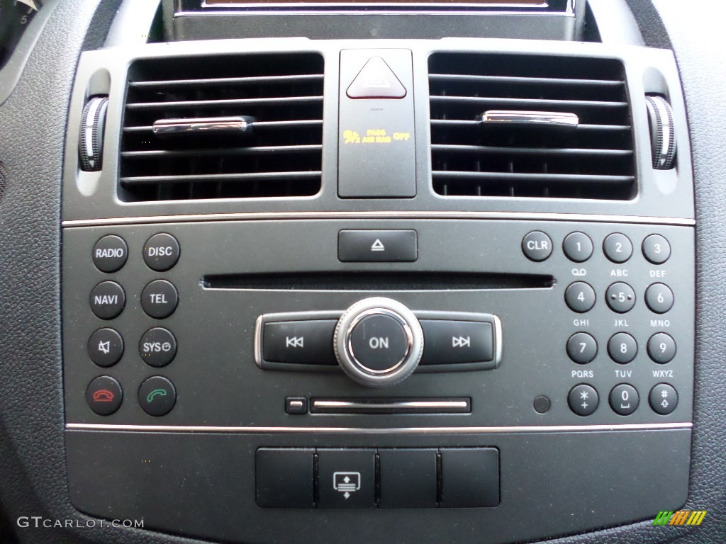 2011 Mercedes-Benz C 300 Sport Controls Photos