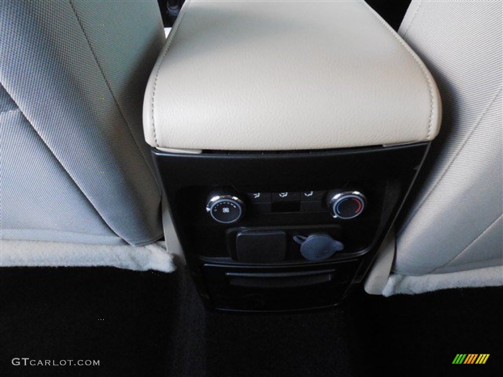 2013 Flex SE - Mineral Gray Metallic / Dune photo #16