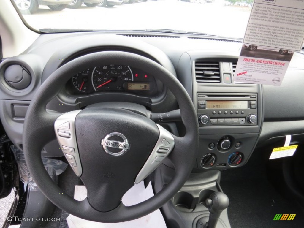 2015 Nissan Versa 1.6 S Plus Sedan Charcoal Dashboard Photo #94191673