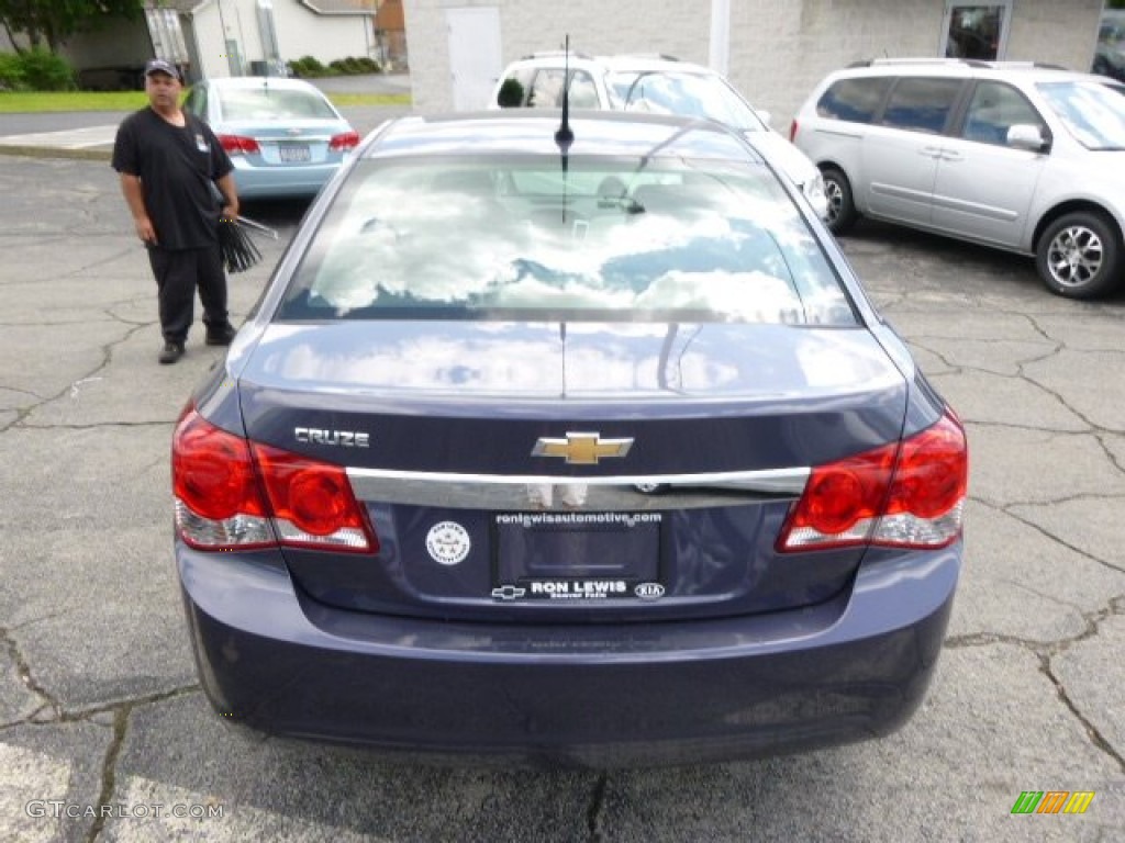 2014 Cruze LS - Atlantis Blue Metallic / Jet Black/Medium Titanium photo #7