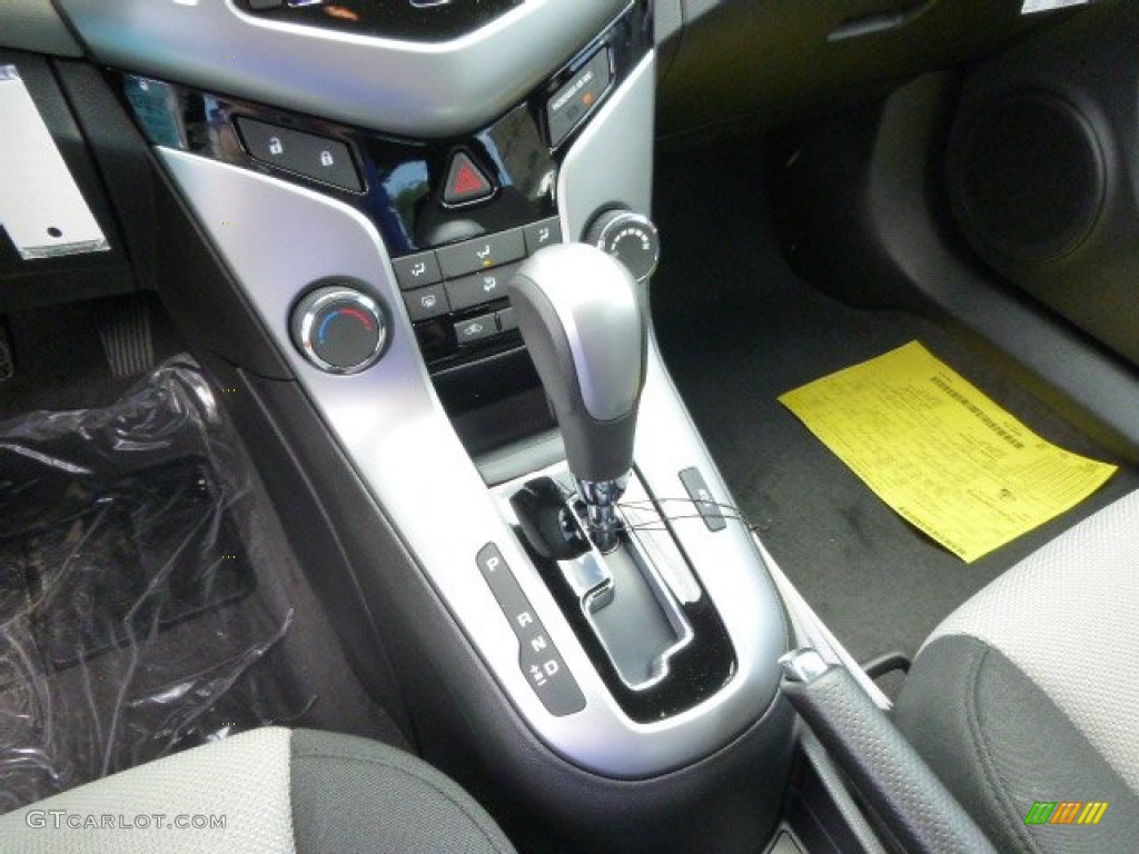 2014 Cruze LS - Atlantis Blue Metallic / Jet Black/Medium Titanium photo #17