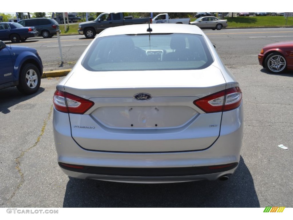 2013 Fusion SE - Ingot Silver Metallic / Charcoal Black photo #7