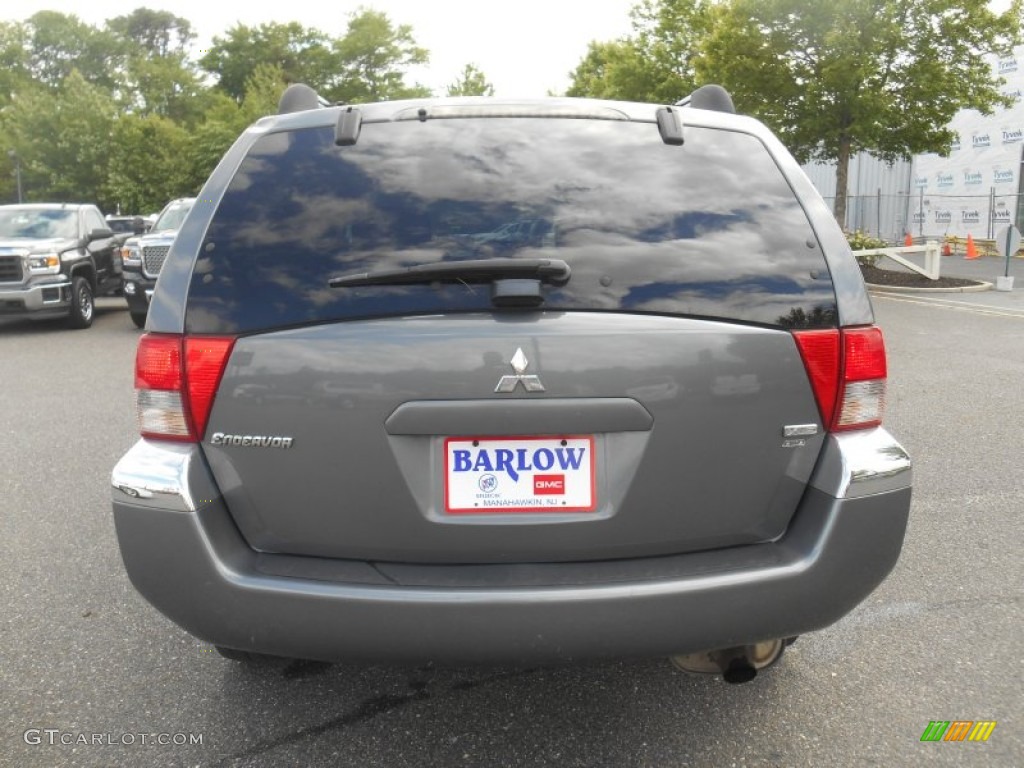 2004 Endeavor XLS AWD - Mineral Beige Pearl / Charcoal Gray photo #6