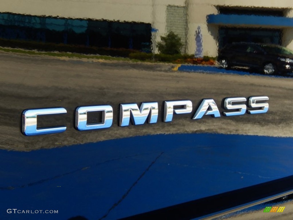2012 Compass Limited - Black / Dark Slate Gray photo #9