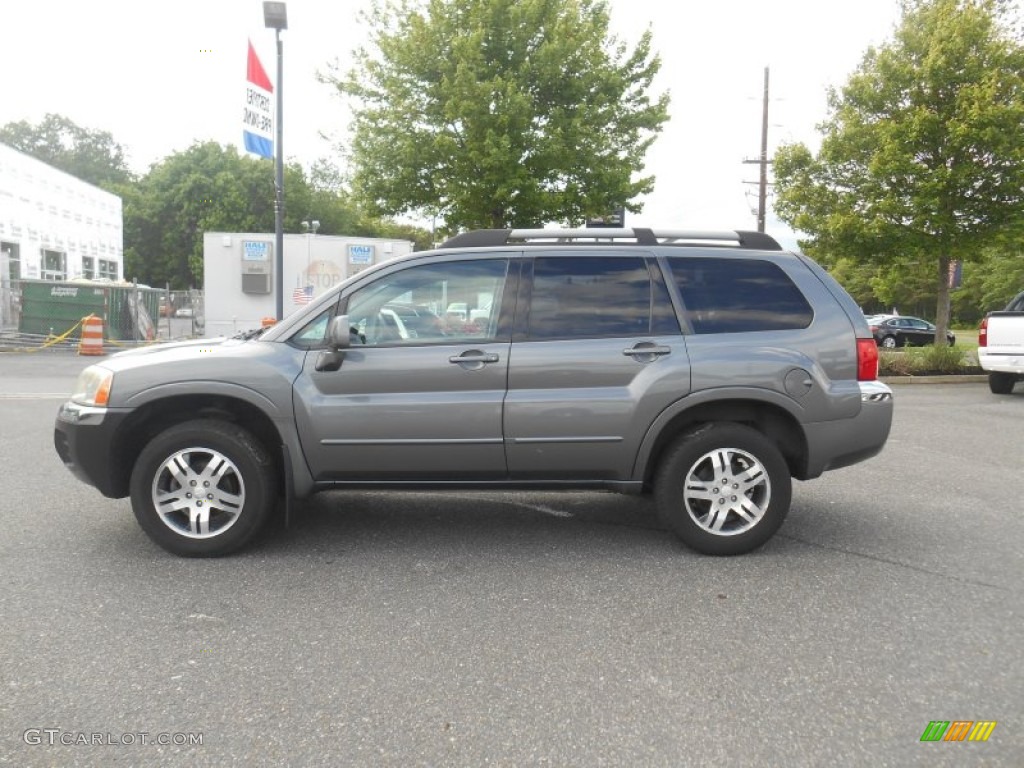 2004 Endeavor XLS AWD - Mineral Beige Pearl / Charcoal Gray photo #38