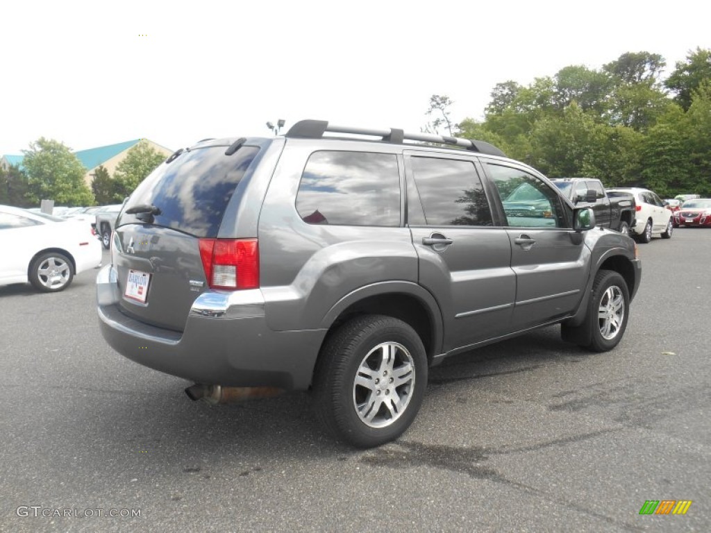 2004 Endeavor XLS AWD - Mineral Beige Pearl / Charcoal Gray photo #41