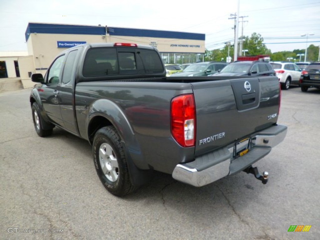2008 Frontier SE King Cab 4x4 - Storm Grey / Charcoal Black photo #9