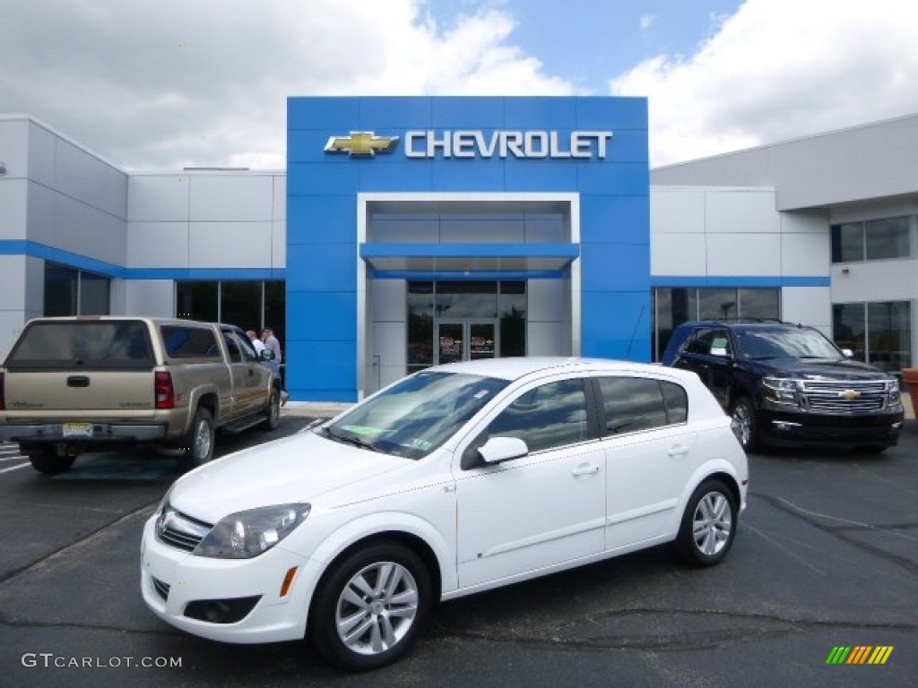 Arctic White Saturn Astra