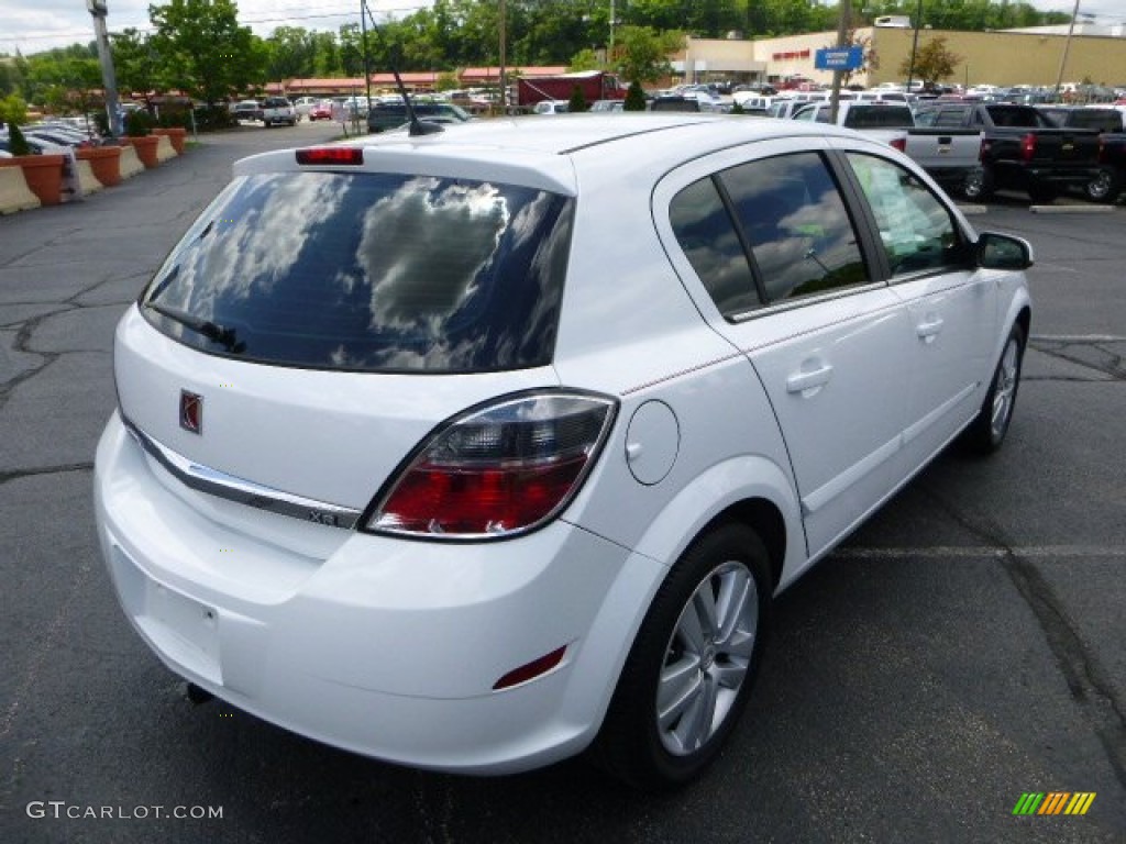 2008 Astra XR Sedan - Arctic White / Charcoal photo #5
