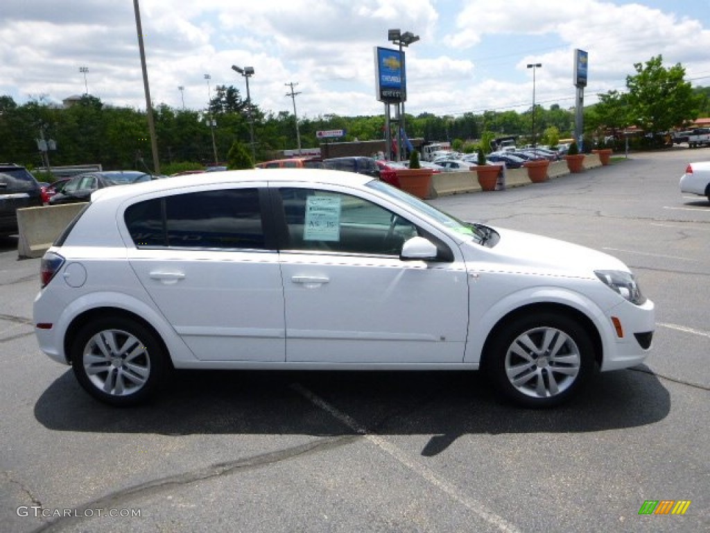 2008 Astra XR Sedan - Arctic White / Charcoal photo #6