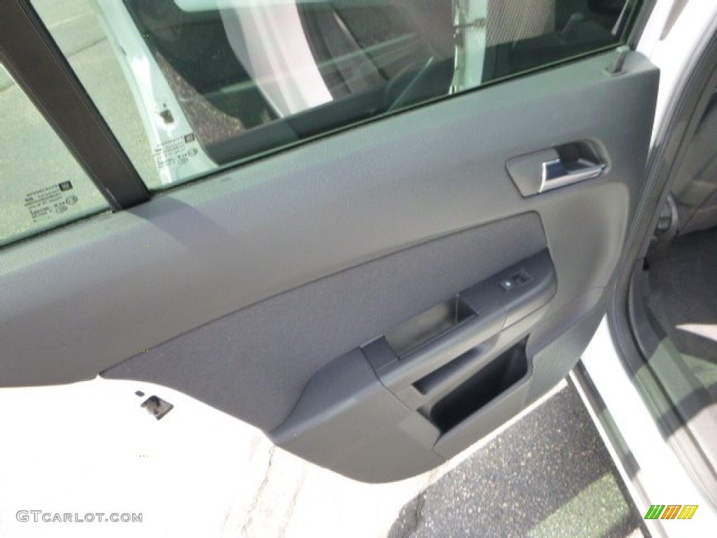 2008 Astra XR Sedan - Arctic White / Charcoal photo #13