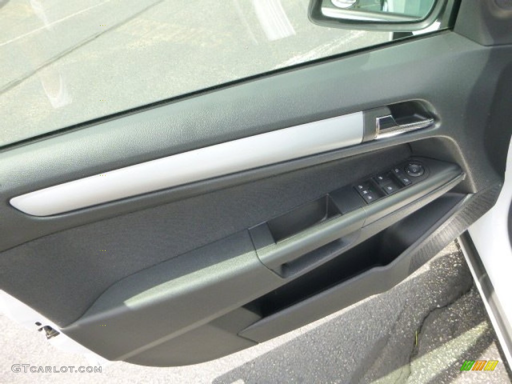 2008 Astra XR Sedan - Arctic White / Charcoal photo #14