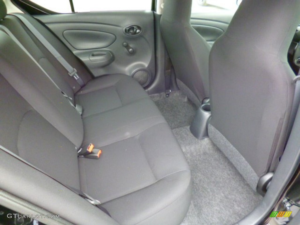 Charcoal Interior 2015 Nissan Versa 1.6 S Sedan Photo #94214995