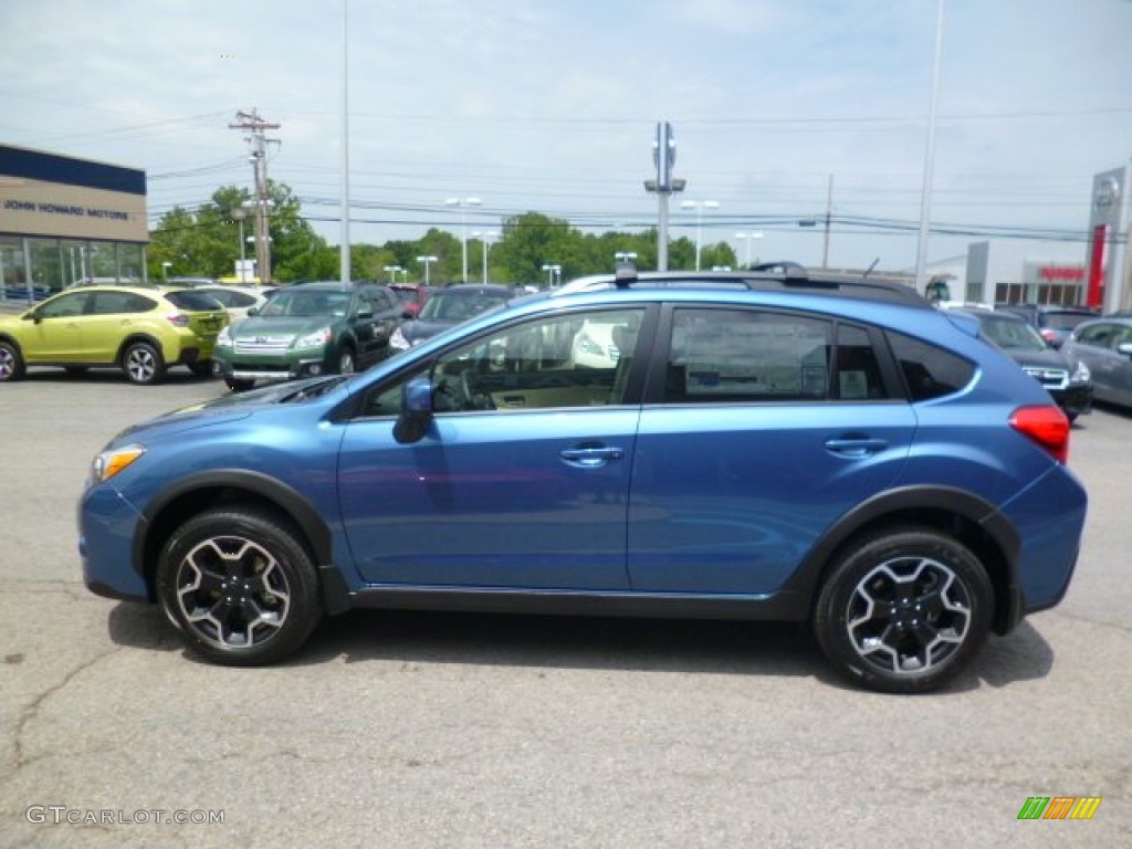 2014 XV Crosstrek 2.0i Premium - Quartz Blue Pearl / Ivory photo #4