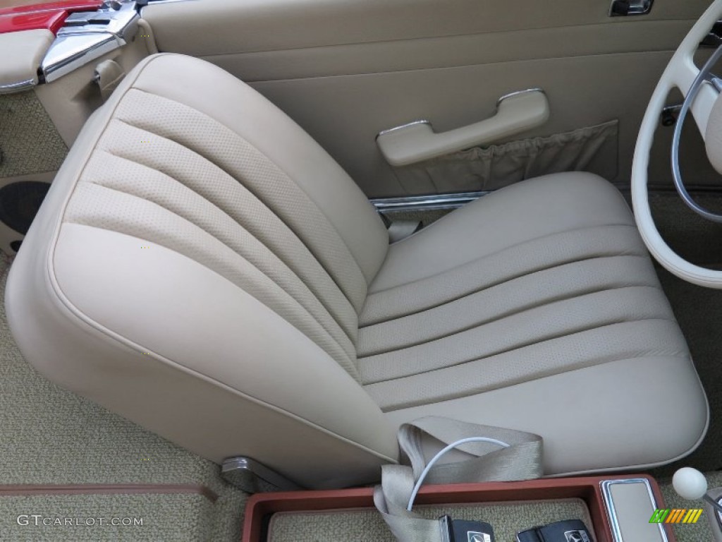 1969 Mercedes-Benz SL Class 280 SL Roadster Front Seat Photo #94220687