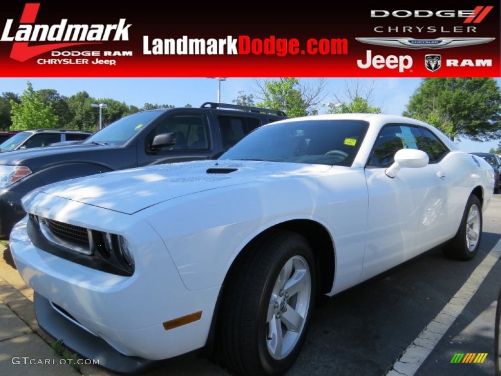 2014 Challenger SXT Plus - Bright White / Dark Slate Gray photo #1
