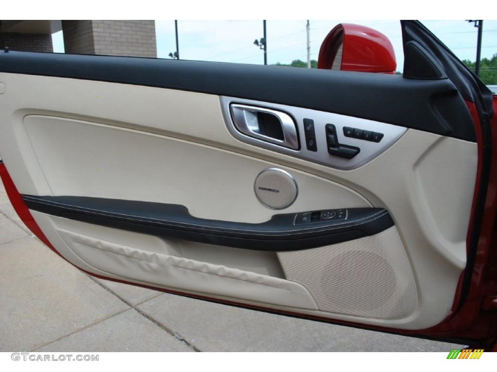 2012 Mercedes-Benz SLK 350 Roadster Sahara Beige Door Panel Photo #94225745