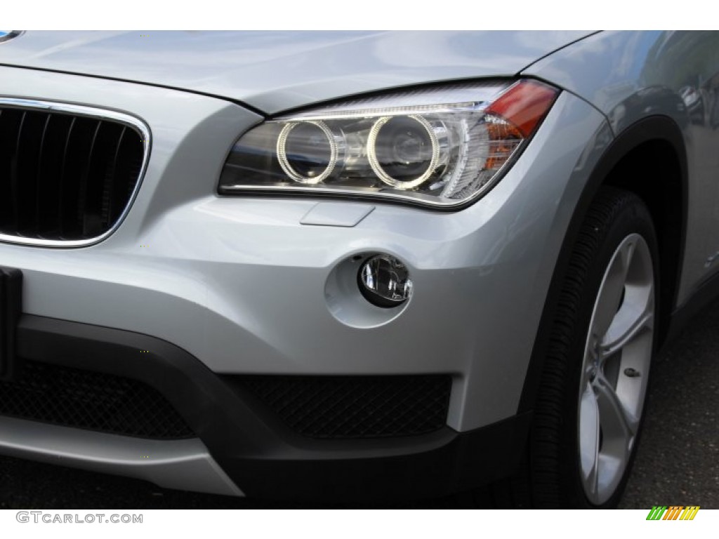2013 X1 xDrive 35i - Glacier Silver Metallic / Black photo #30