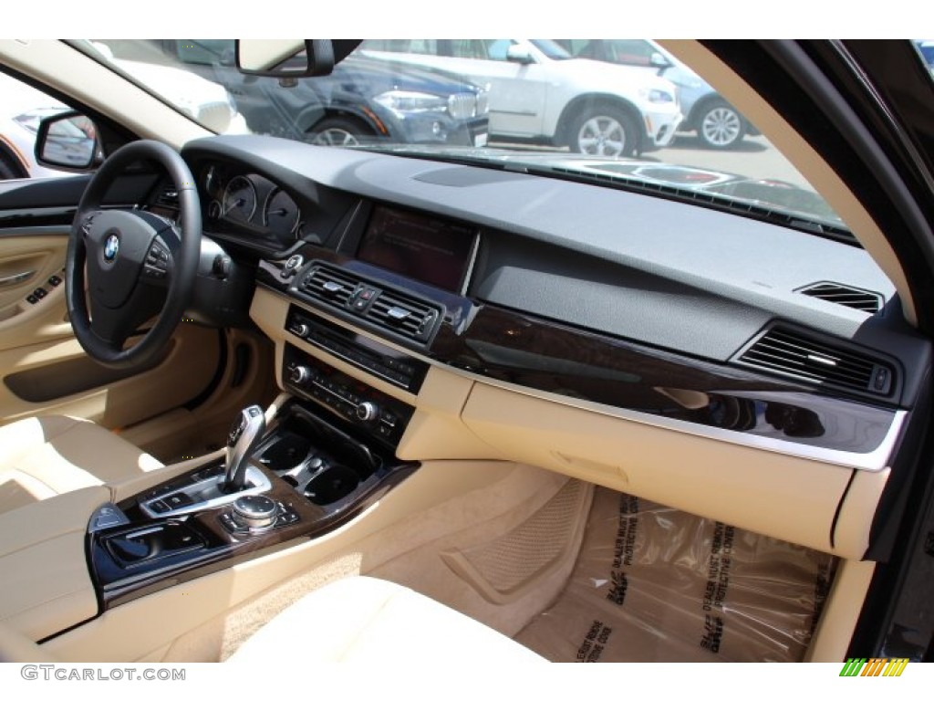 2014 BMW 5 Series 535i Sedan Venetian Beige Dashboard Photo #94240112