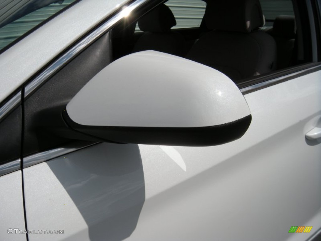2015 Sonata SE - Quartz White Pearl / Gray photo #12