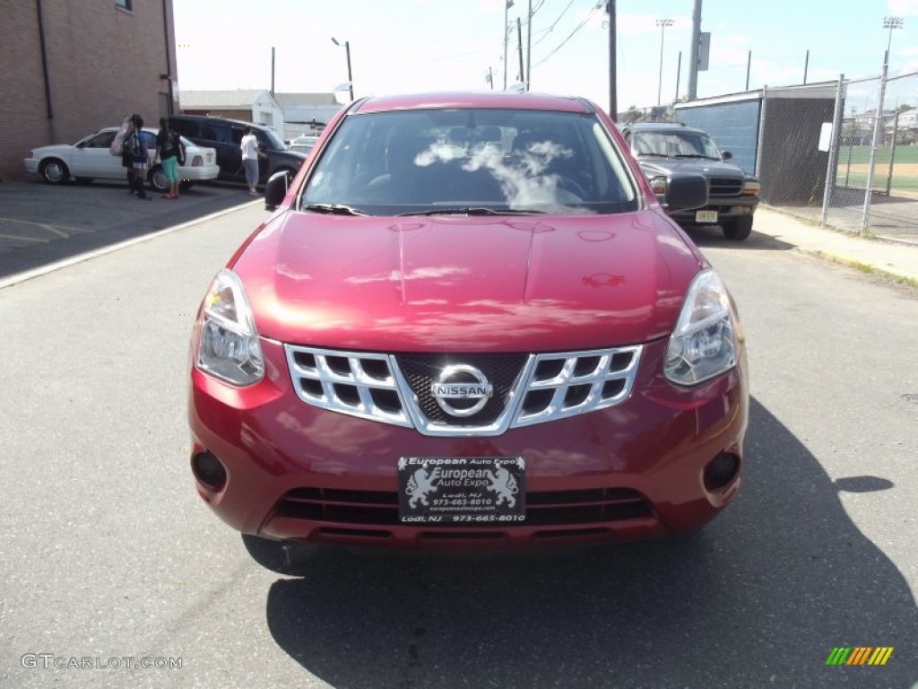 2011 Rogue S AWD - Cayenne Red / Gray photo #5