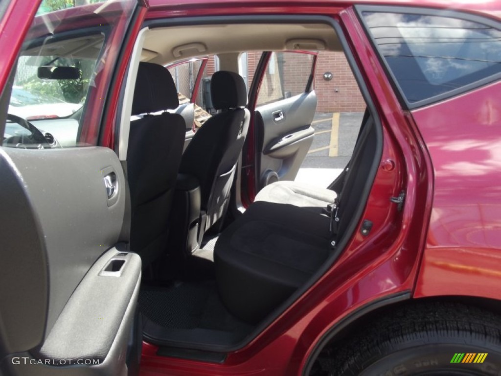 2011 Rogue S AWD - Cayenne Red / Gray photo #14