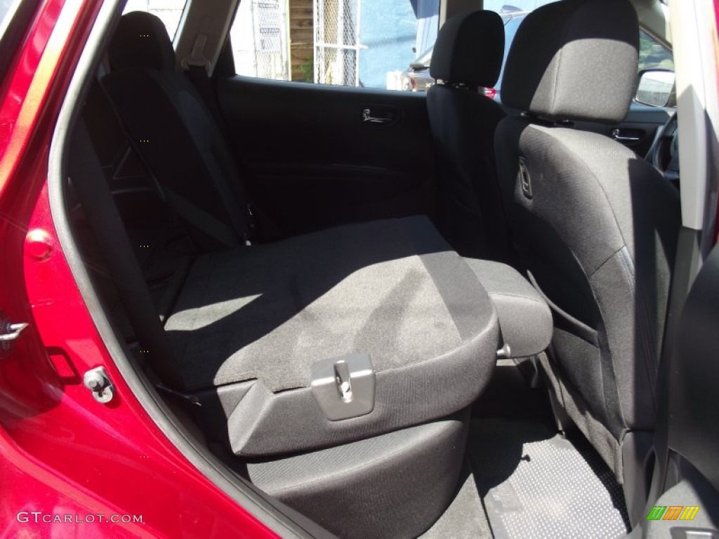 2011 Rogue S AWD - Cayenne Red / Gray photo #34