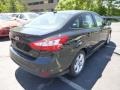 Tuxedo Black - Focus SE Sedan Photo No. 2