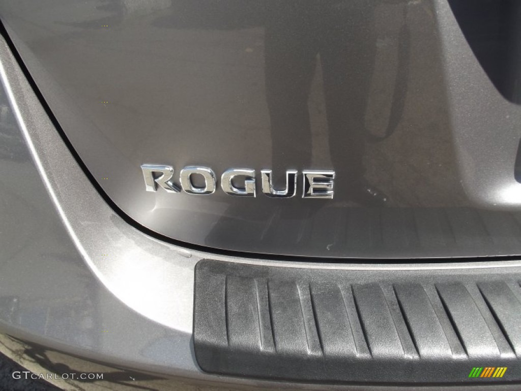 2011 Rogue SV - Frosted Steel Metallic / Black photo #38