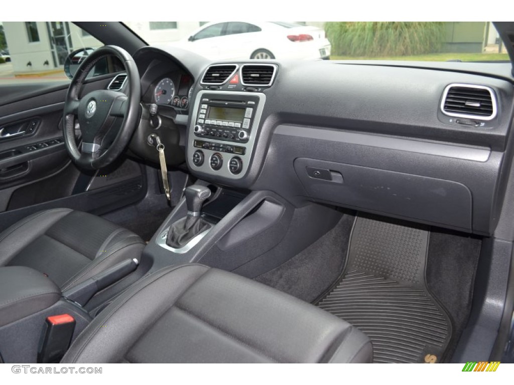 2008 Volkswagen Eos 2.0T Dashboard Photos