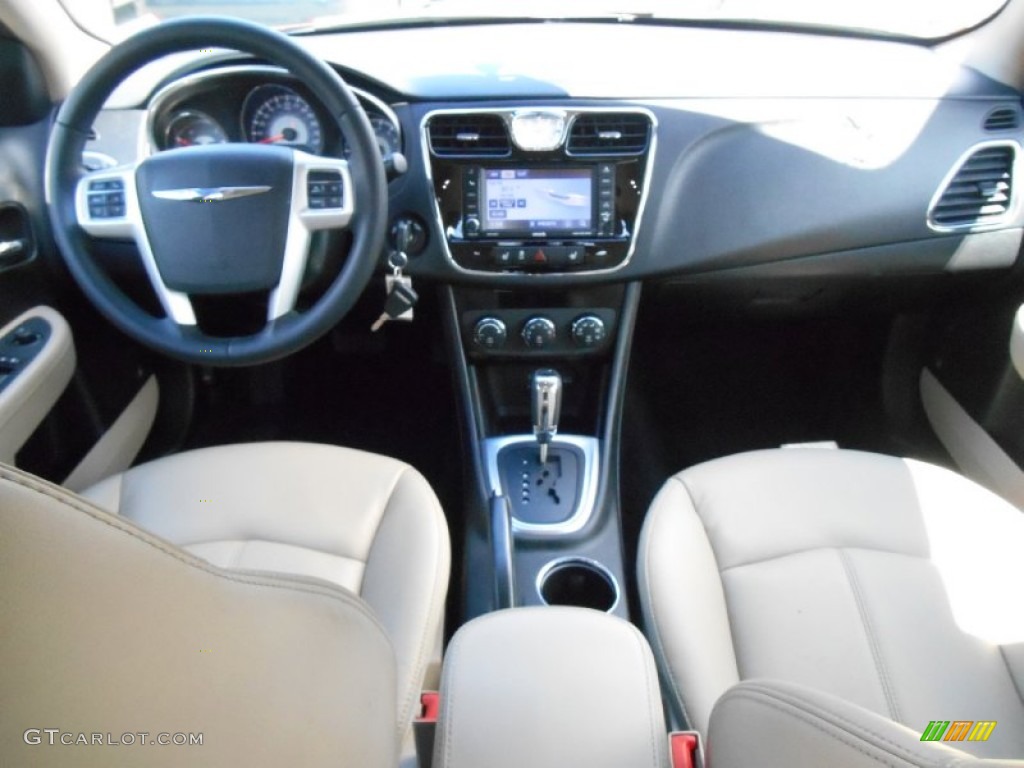 2012 200 Limited Sedan - Deep Auburn Pearl / Black/Light Frost photo #15