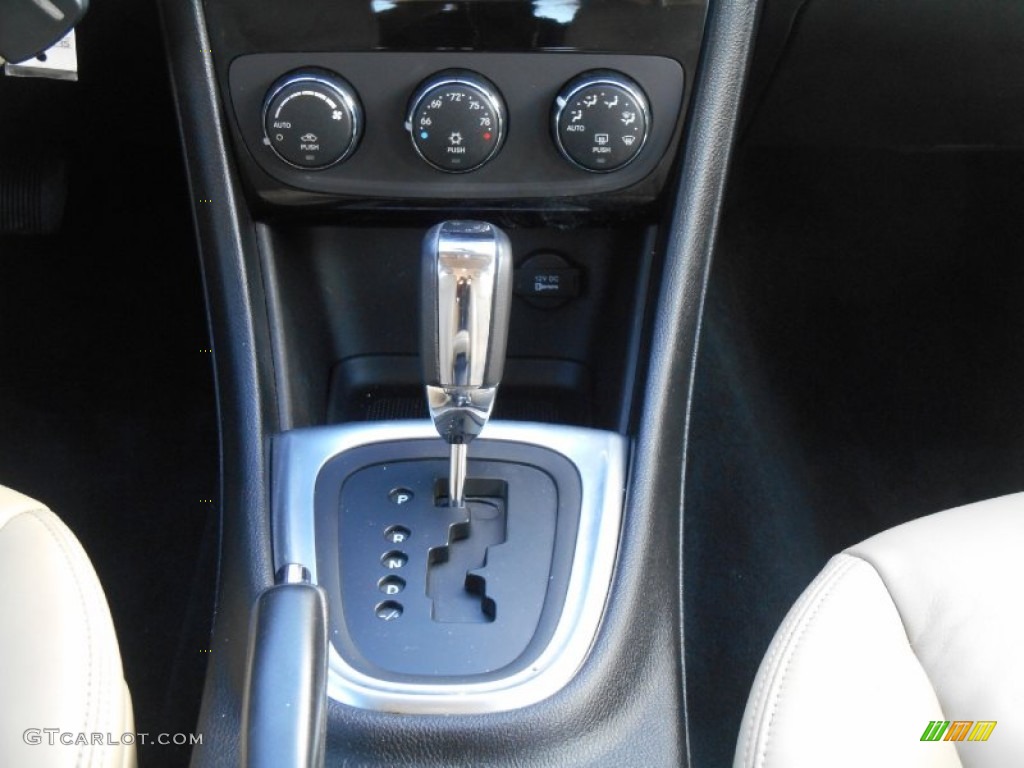 2012 200 Limited Sedan - Deep Auburn Pearl / Black/Light Frost photo #21