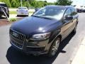 Orca Black Metallic - Q7 3.0 TDI quattro Photo No. 4