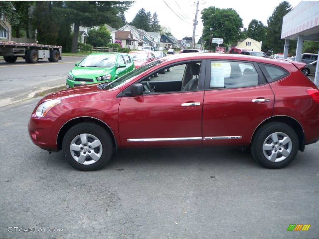 2011 Rogue S AWD - Cayenne Red / Black photo #8