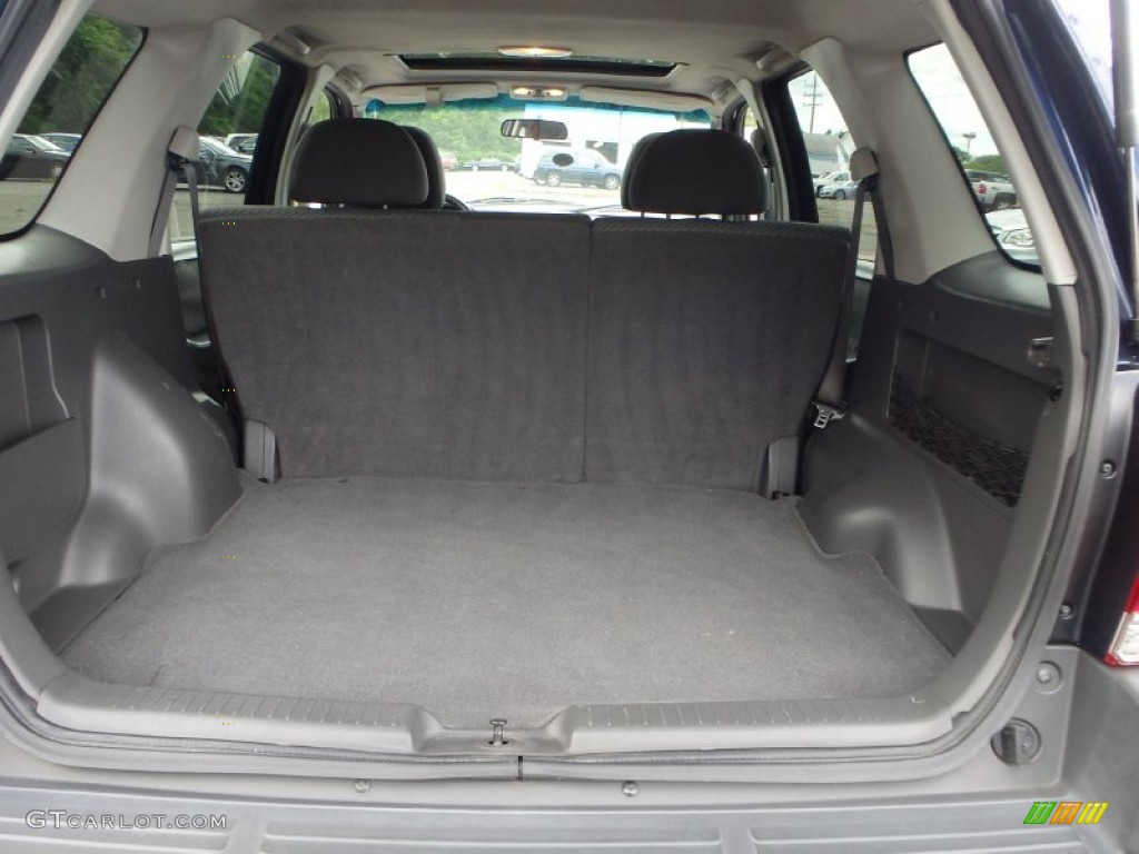 2004 Escape XLT V6 - True Blue Metallic / Medium/Dark Flint photo #17