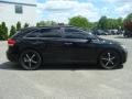 Black - Venza V6 AWD Photo No. 8