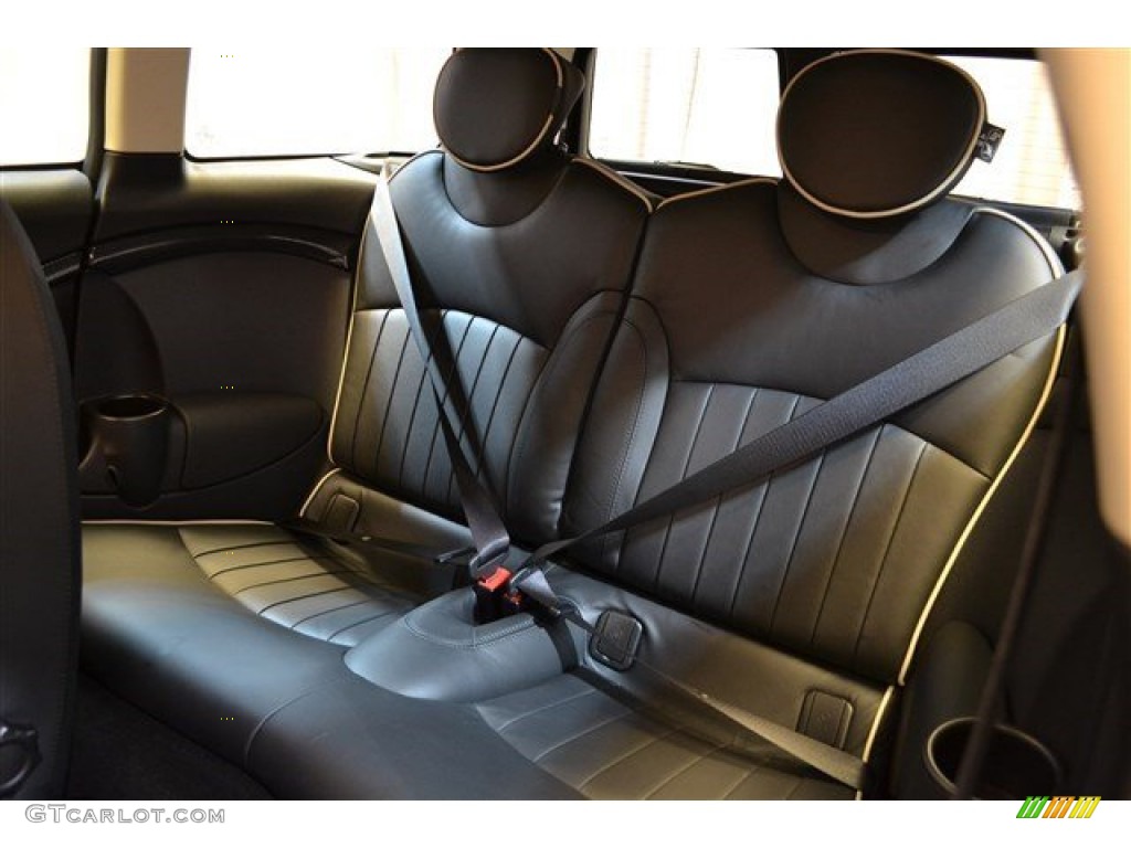 2014 Mini Cooper S Clubman Rear Seat Photos