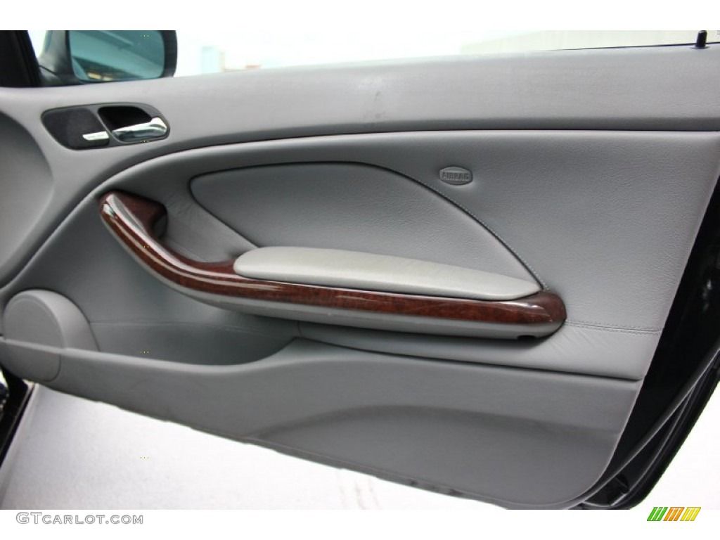 2000 BMW 3 Series 328i Coupe Grey Door Panel Photo #94274495
