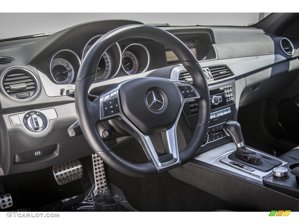 2012 Mercedes-Benz C 250 Sport Dashboard Photos
