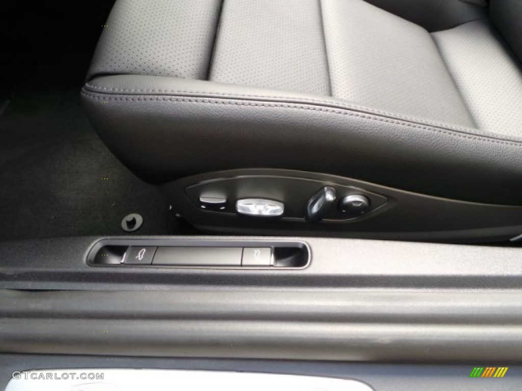 2014 Porsche Boxster S Controls Photo #94278056