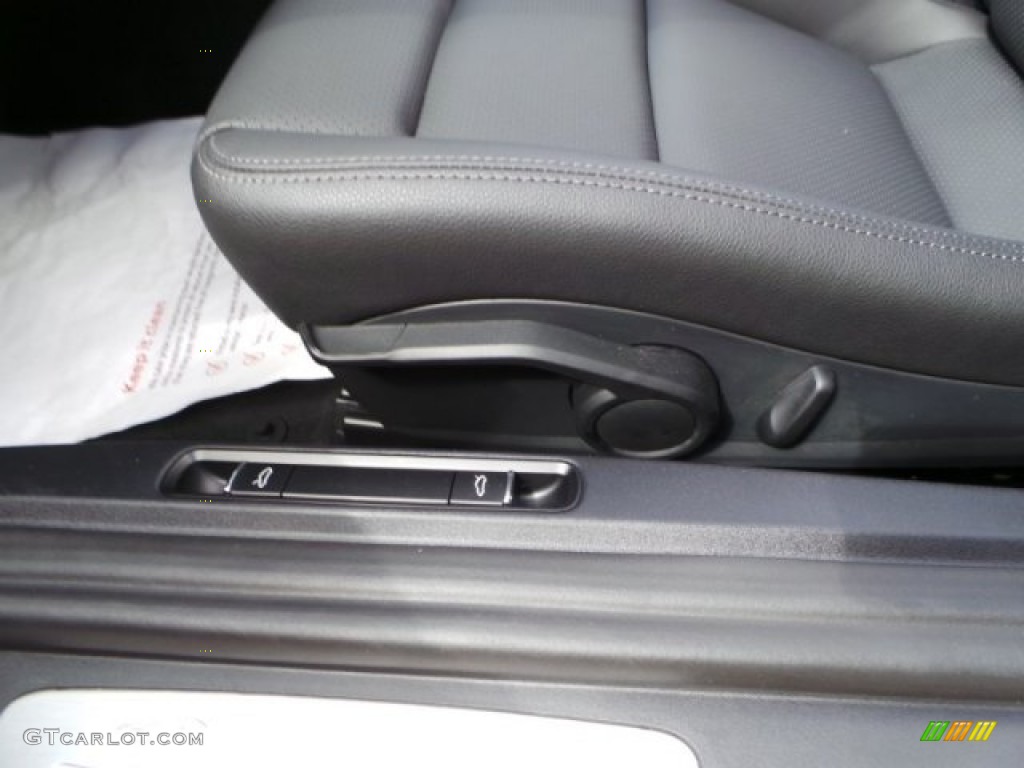2014 Porsche Boxster S Controls Photo #94278833