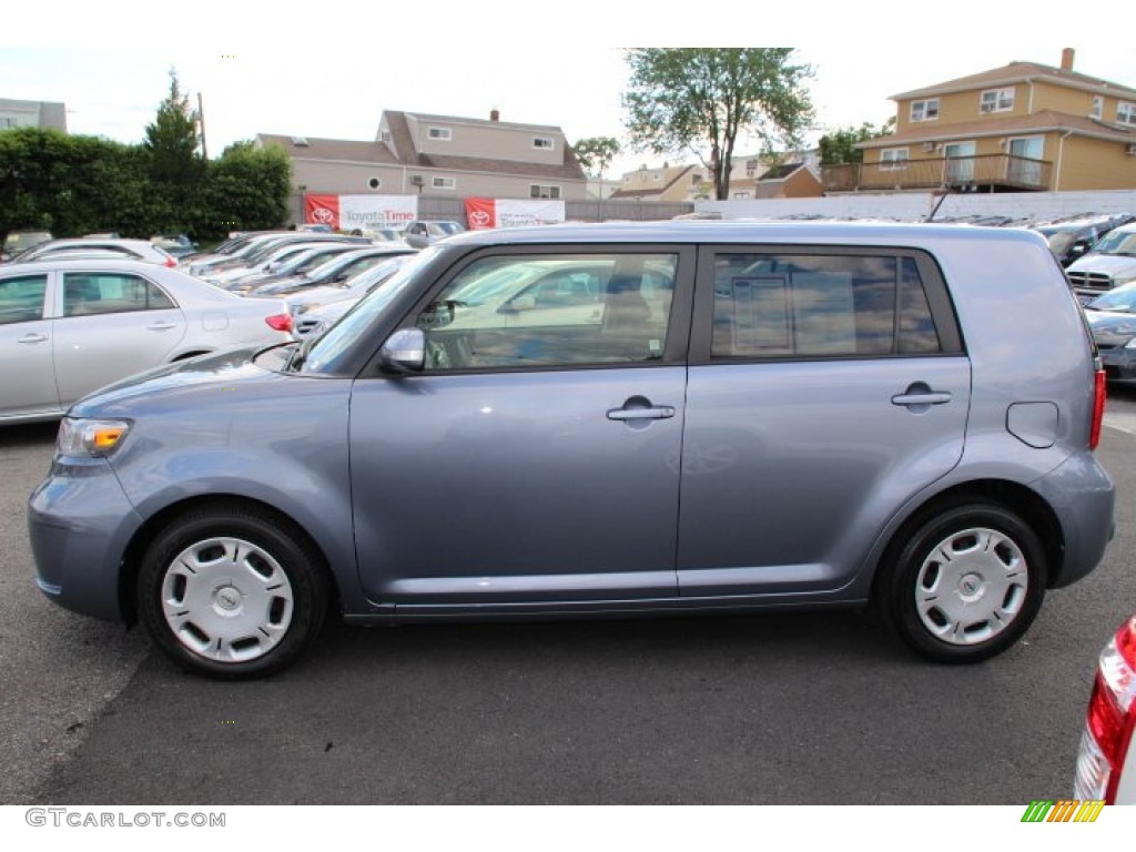 2010 xB  - Stingray Metallic / Dark Gray photo #6