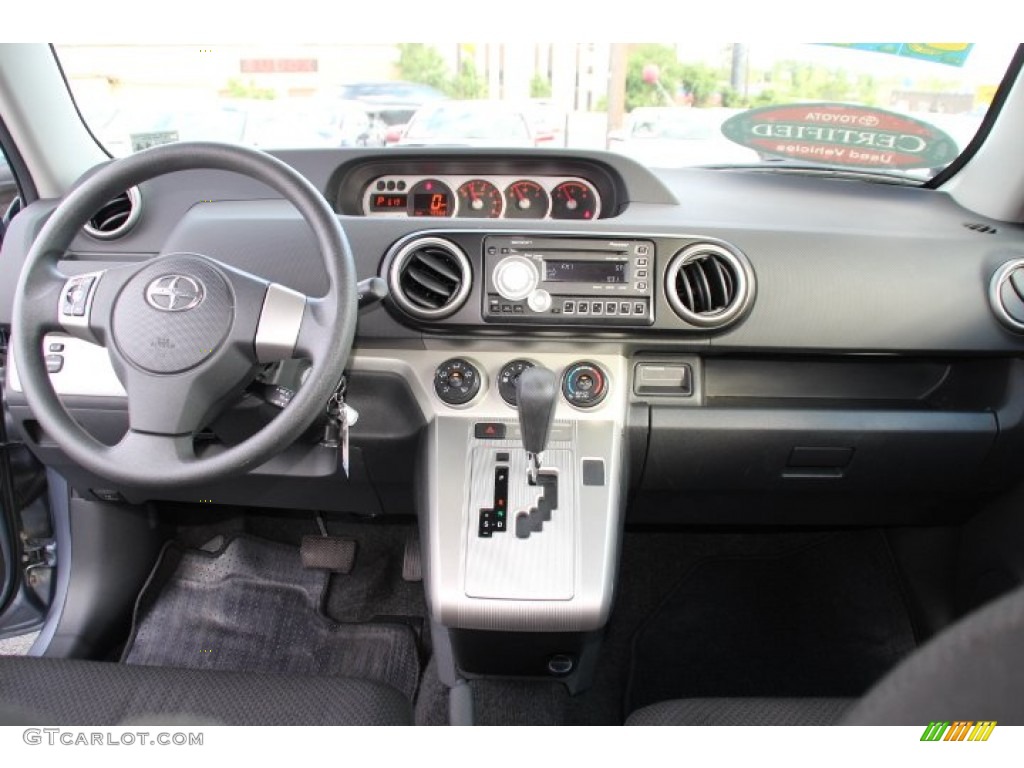 2010 xB  - Stingray Metallic / Dark Gray photo #13