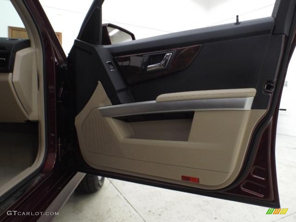 2011 GLK 350 4Matic - Barolo Red Metallic / Almond/Black photo #17