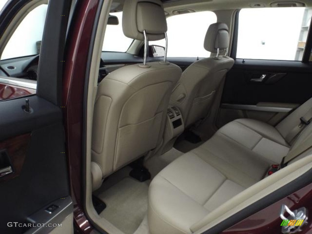 2011 GLK 350 4Matic - Barolo Red Metallic / Almond/Black photo #26